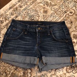 Bebe shorts
